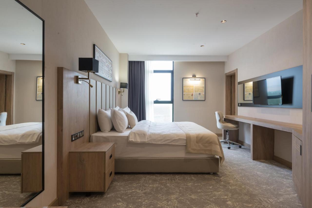 Hotel Ramada Plaza By Wyndham Batman Exteriér fotografie