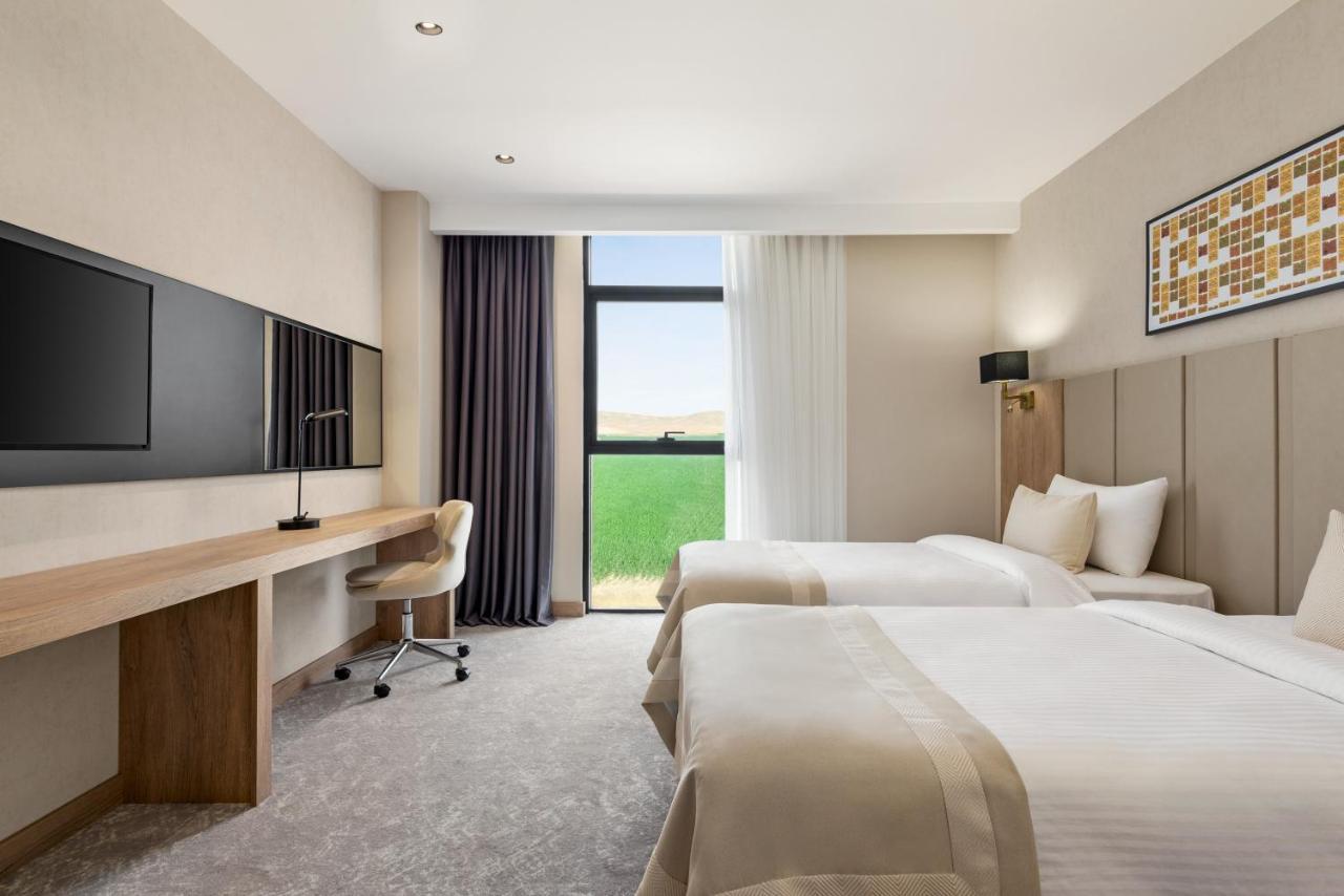 Hotel Ramada Plaza By Wyndham Batman Exteriér fotografie