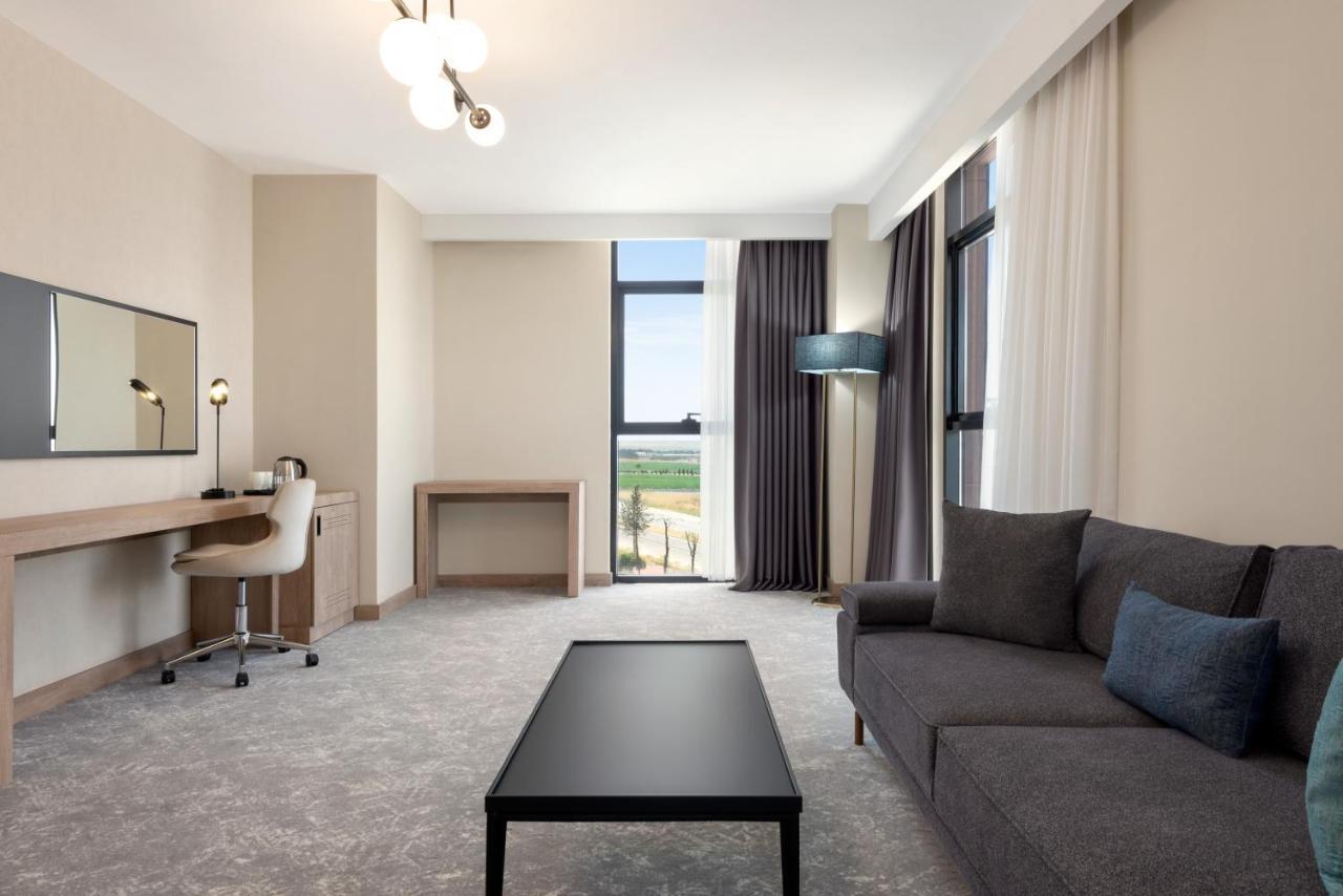 Hotel Ramada Plaza By Wyndham Batman Exteriér fotografie