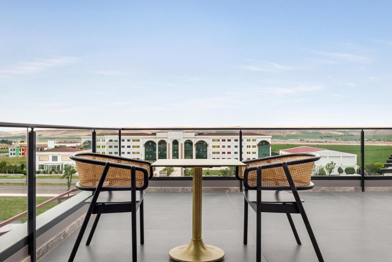 Hotel Ramada Plaza By Wyndham Batman Exteriér fotografie
