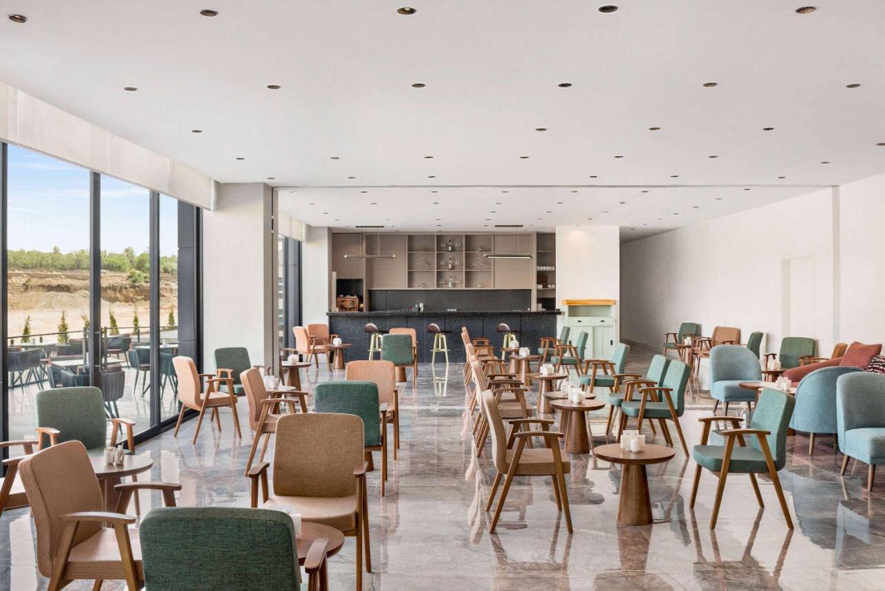 Hotel Ramada Plaza By Wyndham Batman Exteriér fotografie