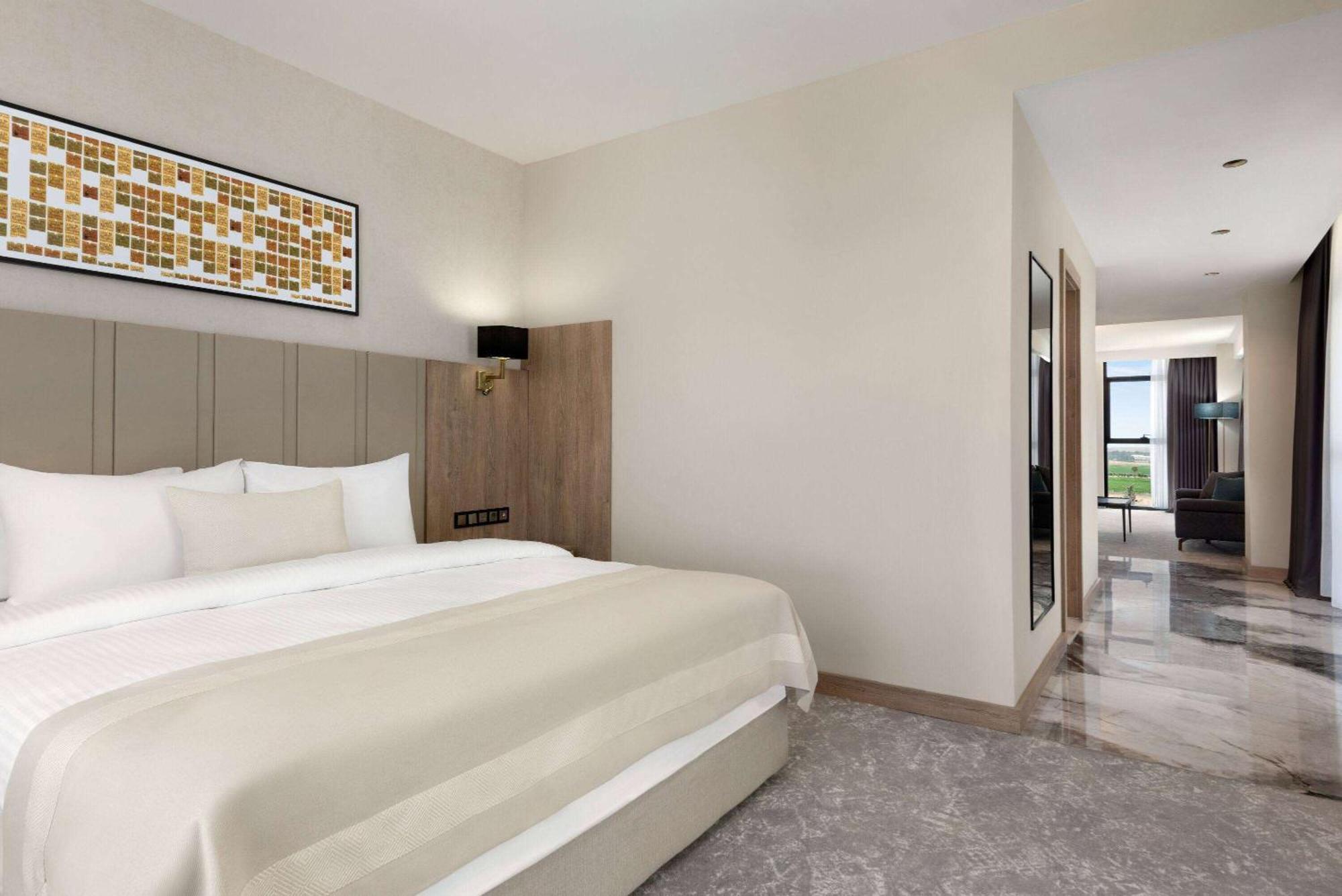 Hotel Ramada Plaza By Wyndham Batman Exteriér fotografie
