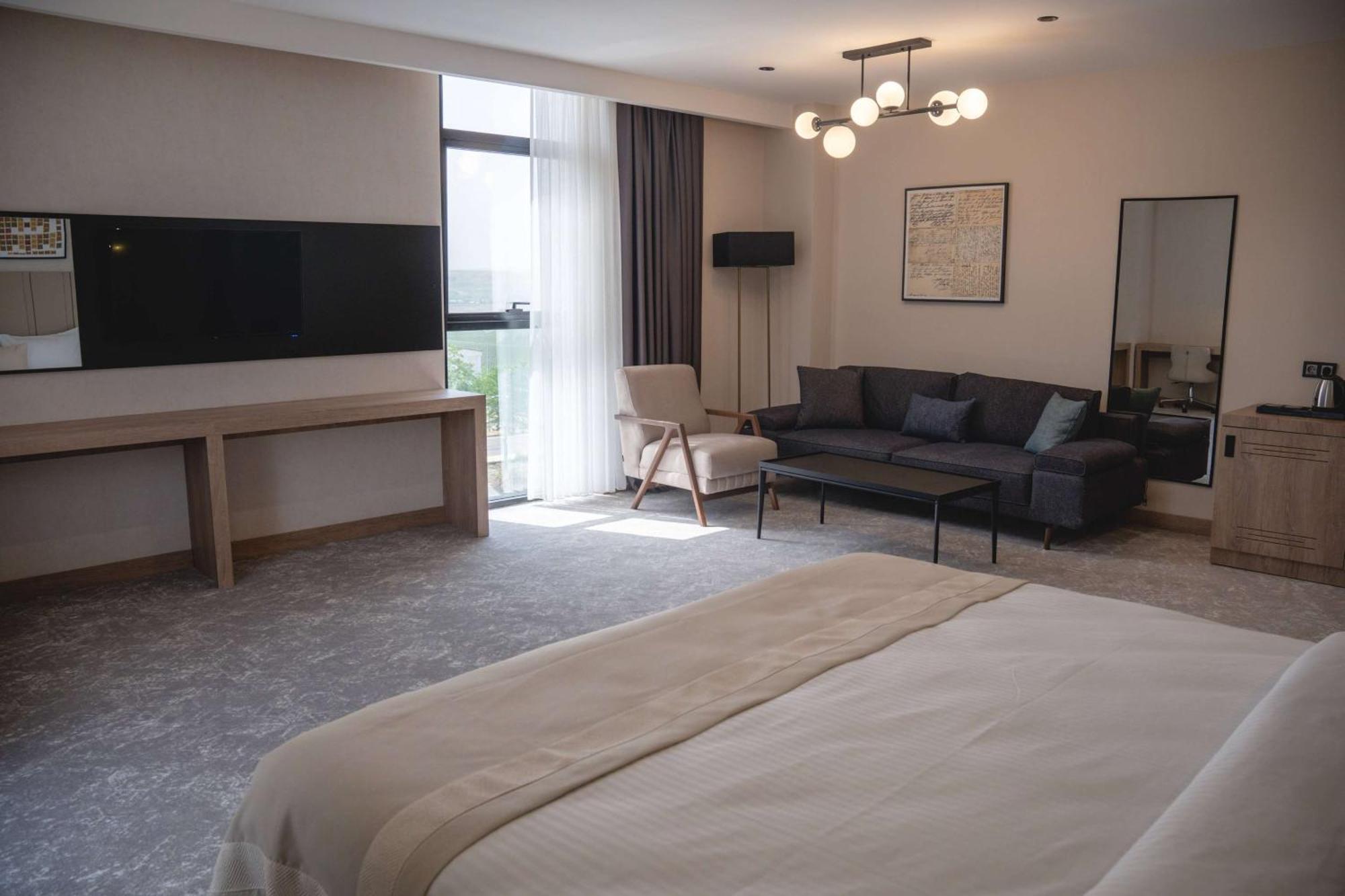 Hotel Ramada Plaza By Wyndham Batman Exteriér fotografie